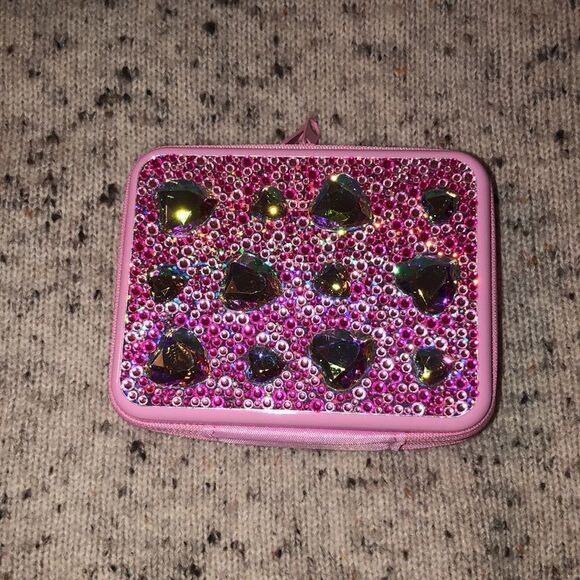 claire’s Rhinestone Hearts Barbie Pink Make Up Zip Around Tin - Picture 4 of 11